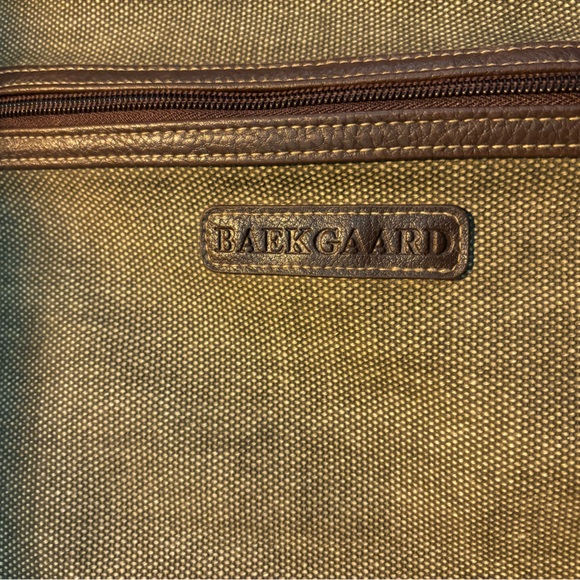Men’s BAEKGAARD Cross-Body Messenger Bag - Picture 3 of 14